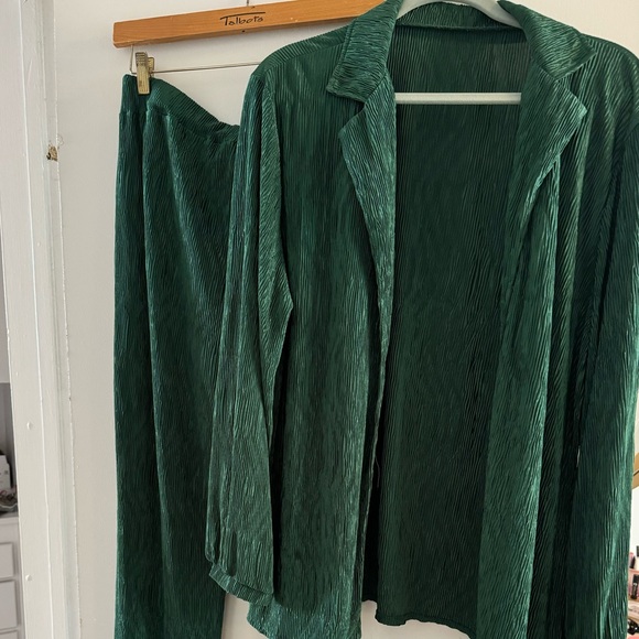 Emerald green set - Picture 2 of 4